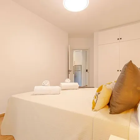 Wonderful Benalbeach Recently Refurbished Apartment *