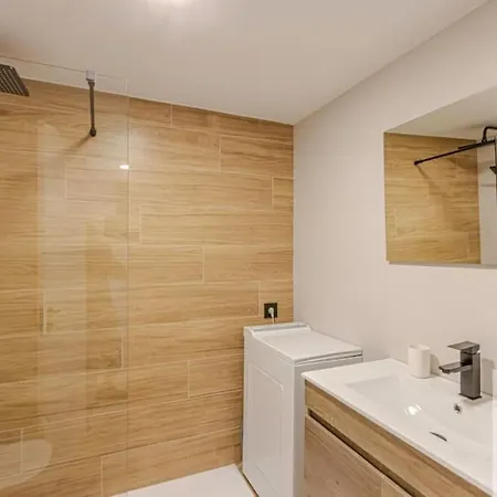 Wonderful Benalbeach Recently Refurbished Apartment