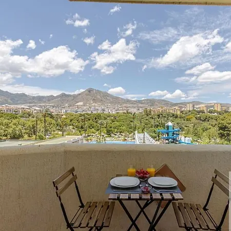 Lägenhet Wonderful In Benalbeach